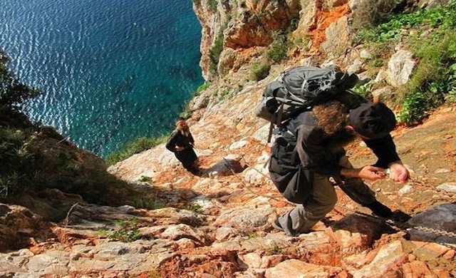 Μόνη χαρά ας υπάρχει αυτή