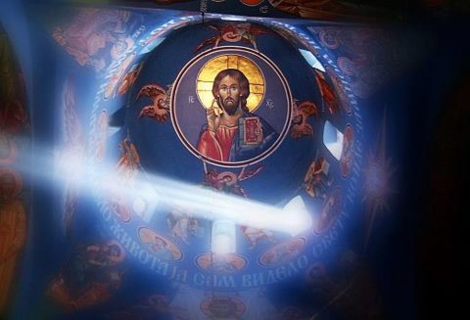 Γι΄αυτούς που λένε πως δεν υπάρχει Θεός! (Διαβάστε το...)