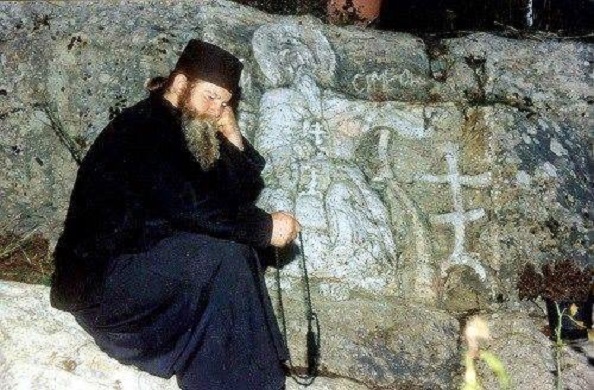 Άγιον Όρος: Συζήτηση με ερημίτη για την ευχή