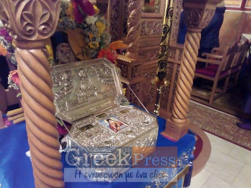Τελευταία μέρα προσκύνησης των Ιερών λειψάνων του Αγίου Λουκά του Ιατρού στον Ι.Ν.Αγ.Γεωργίου Πανοράματος (Φωτο)