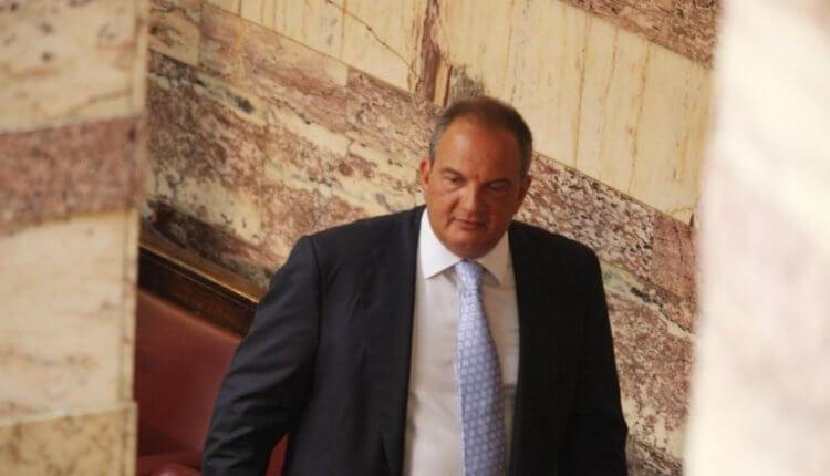Κ. Καραμανλής: Οι πιέσεις που δεχόταν για να αποδεχτεί τα Σκόπια ως «Μακεδονία»