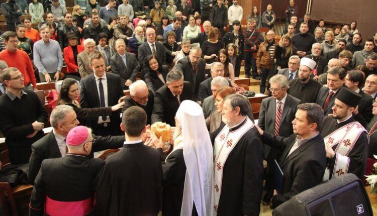 Να κατονομασθούν, καταγγελθούν και στιγματιστούν οι μεγάλοι ένοχοι της διδασκαλίας των «Νέων θρησκειών»