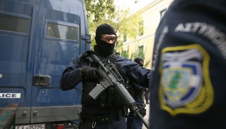 ANTITROMOKRATIKH