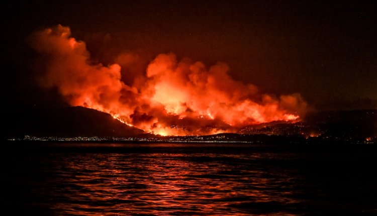 Δέηση καταπαύσεως εμπρησμών των δασών