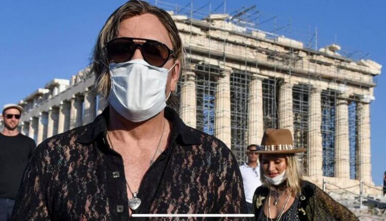 Μίκι Ρουρκ: “Πιστεύω στον Θεό και στα Θαύματα”